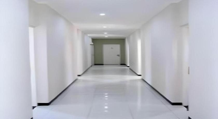 Hotel Sky