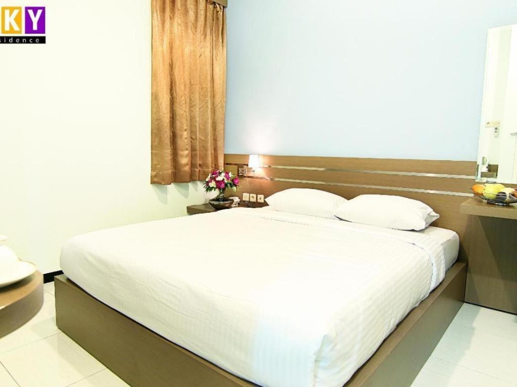 Sky Hotel Semarang